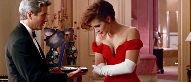 No Merchandising. Editorial Use Only. No Book Cover Usage. Mandatory Credit: Photo by Buena Vista Pictures/Everett/REX/Shutterstock (14206839y) PRETTY WOMAN, from left: Richard Gere, Julia Roberts, 1990. ? Buena Vista Pictures /Courtesy Everett Collection Everett Collection - 1990