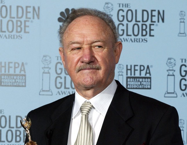 (FILES) Actor Gene Hackman holds the Cecile B. DeMille Award at the 60th Annual Golden Globe Awards 19 January 2003 in Beverly Hills, California. AFP PHOTO Hector MATA. Oscar-winning US actor Gene Hackman and his wife Betsy Arakawa have been found dead inside their home in New Mexico, media outlets reported on February 27, 2025. Santa Fe County Sheriff Adan Mendoza said the couple were found dead the day before afternoon, adding that there was no immediate indication of foul play, according to the Santa Fe New Mexican, Variety and Sky News. (Photo by HECTOR MATA / AFP) (Photo by HECTOR MATA/AFP via Getty Images)