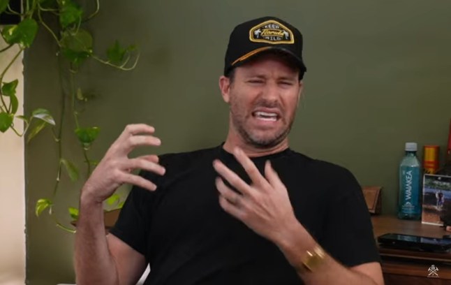Armie Hammer tried to have sex with a man on Grindr because ?women are the worst?