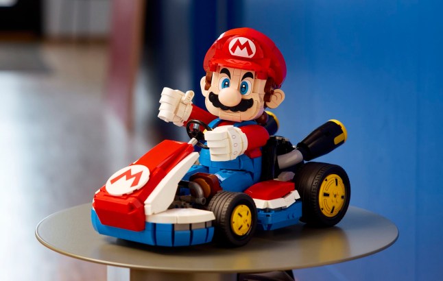 Lego Mario Kart - Mario & Standard Kart set