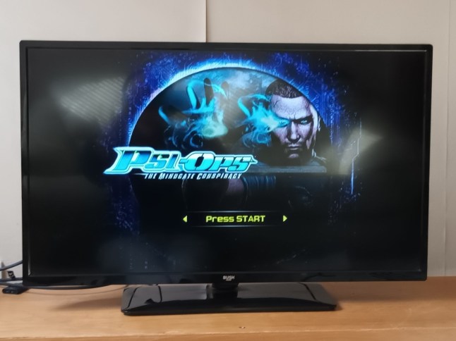 Psi-Ops: The Mindgate Conspiracy running on an original Xbox