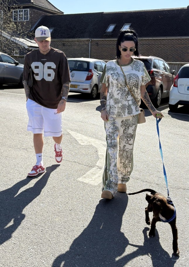 BGUK_3190799 - UK, UNITED KINGDOM - *PREMIUM-EXCLUSIVE* - *MUST CALL FOR PRICING BEFORE USAGE*?? The British Model Katie Price aka Jordan is seen sporting her Safari Tracksuit from the brand JYY London, cut some style wearing her Gucci handbag out with her beau JJ Slater. The couple took their adorable Cocker Spaniel named Rookie for a sunny afternoon stroll during Katie's lunch break from her Easter Panto Production where the star will play the role of the Fairy in a retelling of 'Pinocchio' in Croydon at Fairfield Halls. A keen animal lover, Katie has owned various animals in the past, However, the star has also faced much publicised criticism for her treatment of animals with reports indicate that at least eight of her animals have died under her care, including five dogs, a horse, and a chameleon. Pictured: Katie Price - Jordan - JJ Slater BACKGRID UK 26 MARCH 2025 UK: +44 208 344 2007 / uksales@backgrid.com USA: +1 310 798 9111 / usasales@backgrid.com *Pictures Containing Children Please Pixelate Face Prior To Publication*
