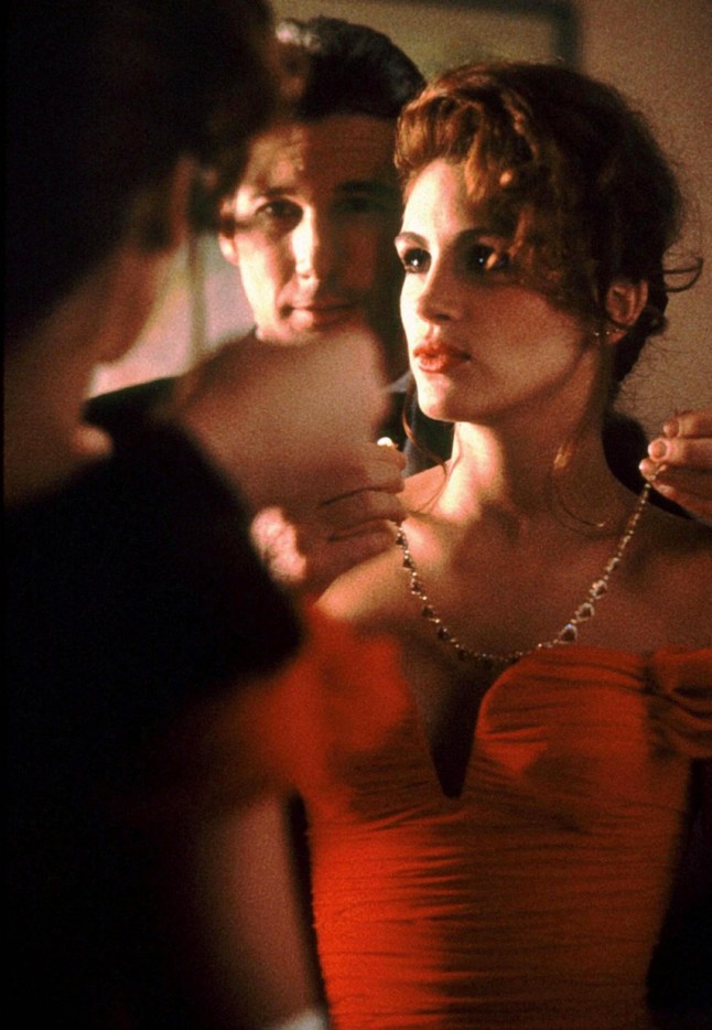 Editorial use only. No book cover usage. Mandatory Credit: Photo by Touchstone/Kobal/REX/Shutterstock (5884486ad) Richard Gere, Julia Roberts Pretty Woman - 1990 Director: Garry Marshall Touchstone Pictures USA Scene Still Comedy