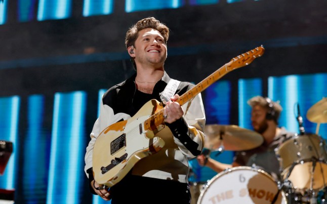 iHeartRadio 102.7 KIIS FM's Jingle Ball - Show