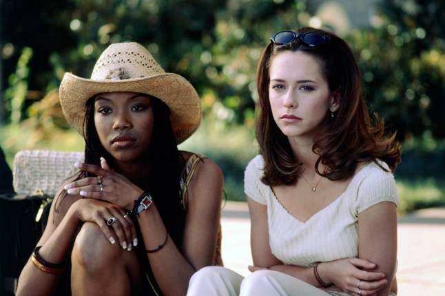 Editorial use only. No book cover usage. Mandatory Credit: Photo by Mandalay/Kobal/REX/Shutterstock (5883164j) Brandy, Jennifer Love Hewitt I Still Know What You Did Last Summer - 1998 Director: Danny Cannon Mandalay Entertainment USA Scene Still Horror Souviens-toi...L'?t? dernier 2