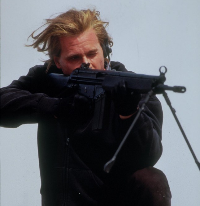 Editorial use only. No book cover usage. Mandatory Credit: Photo by Moviestore/Shutterstock (1573069a) Heat, Val Kilmer Film and Television