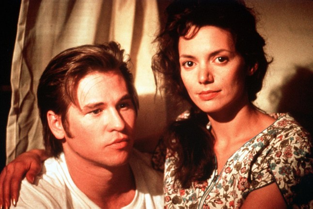 Editorial use only Mandatory Credit: Photo by ITV/REX/Shutterstock (794253hh) 'Kill Me Again' Film - 1989 - Fay Forester (Joanne Whalley) and Jack Andrews (Val Kilmer). GTV ARCHIVE