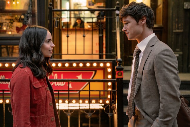 THE LIFE LIST. (L to R) Sofia Carson as Alex and Kyle Allen as Brad in The Life List. Cr. Nicole Rivelli/Netflix ?? 2024.