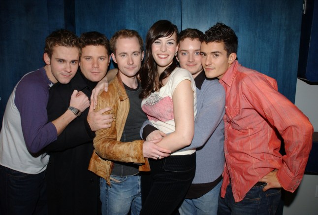 Cast of Lord of the Rings (L-R) Dominic Monaghan, Sean Astin, Billy Boyd, Liv Tyler, Elijah Wood and Orlando Bloom (Photo by Kevin Mazur/WireImage)