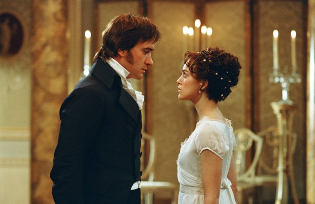 Editorial use only. No book cover usage. (L to R) Matthew Macfadyen, Keira Knightley in scene from Pride and Prejudice 2005