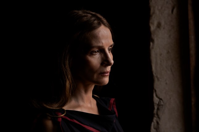 The Return, directed by Uberto Pasolini, with Ralph Fiennes (Odysseus), Juliette Binoche (Penelope), Charlie Plummer (Telemachus), Marwan Kenzari (Antinous), Claudio Santamaria (Eumaeus).