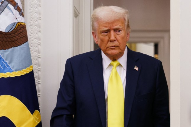 United States President Donald Trump (L) ahead of the swearing in of Mehmet Oz (R) as Administrator of the Centers for Medicare and Medicaid Services in the Oval Office at the White House, Washington, DC, USA, 18 April 2025. Credit: Will Oliver / Pool via CNP. 18 Apr 2025 Pictured: United States President Donald Trump arrives for a swearing in ceremony of Mehmet Oz as Administrator of the Centers for Medicare and Medicaid Services in the Oval Office at the White House, Washington, DC, USA, 18 April 2025. Credit: Will Oliver / Pool via CNP. Photo credit: Will Oliver - Pool via CNP / MEGA TheMegaAgency.com sales@mega.global