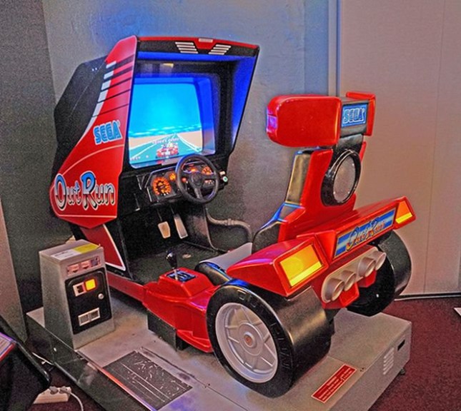 OutRun hydraulic arcade cabinet