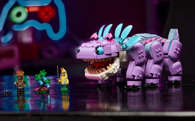 Lego Fortnite Klombo set