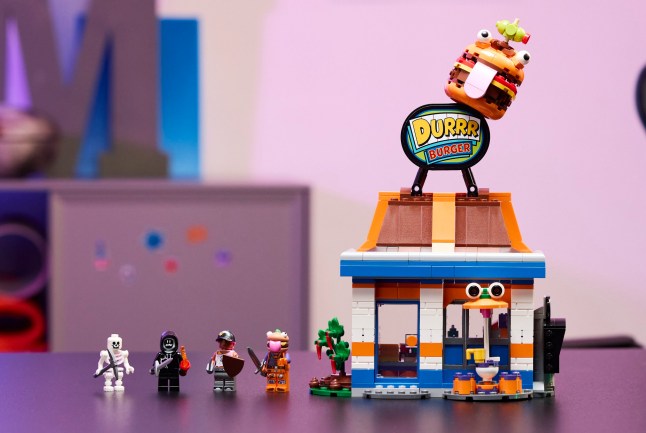 Lego Fortnite Durrr Burger Restaurant set